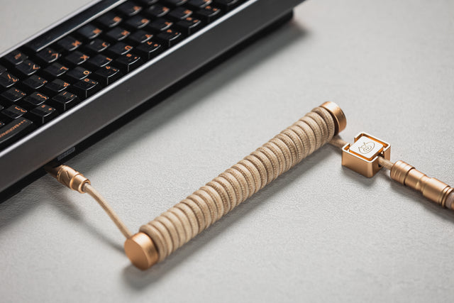 LeleLab x Win Shop Dune Coiled Aviator USB Cable